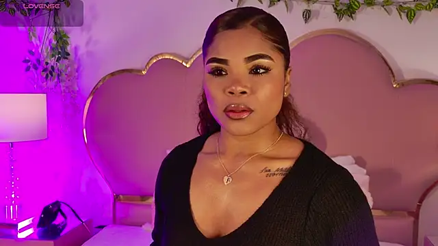 Snapshot of NahiaraReina chatting on July 11, 2026, 1:14 pm NahiaraReina online show from July 11, 2026, 1:14 pm