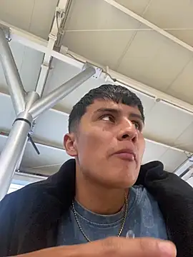 Snapshot of The__Rodriguez chatting on April 29, 2026, 10:05 pm The Rodriguez online show from April 29, 2026, 10:05 pm