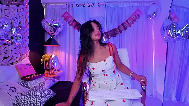 Snapshot of Mindy_sweety chatting on February 12, 2026, 2:01 pm Mindy sweety online show from February 12, 2026, 2:01 pm