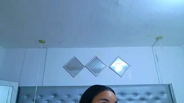 EileenBenzon online show from April 27, 2026, 1:31 pm