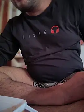 ved240 online show from September 24, 2025, 6:17 am