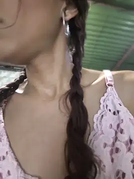 Cositarica 69 online show from April 13, 2026, 5:35 am