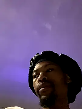 Snapshot of BlueIceCube chatting on September 18, 2025, 8:00 pm BlueIceCube online show from September 18, 2025, 8:00 pm