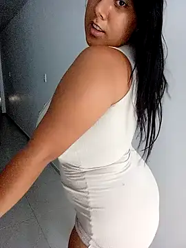 Snapshot of andreinabigtits chatting on January 18, 2025, 7:26 pm andreinabigtits online show from January 18, 2025, 7:26 pm