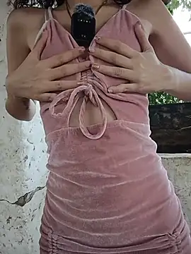 sweet outdoor charm online show from July 2, 2026, 4:02 pm