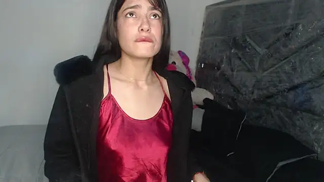 skinny sweet2411 online show from April 13, 2026, 7:36 am