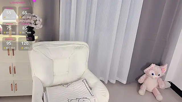 Snapshot of Lucky-susuBB chatting on December 23, 2024, 5:39 am Lucky-susuBB online show from December 23, 2024, 5:39 am