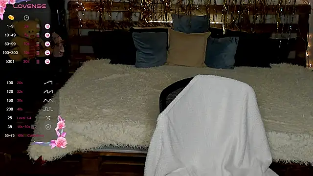 Snapshot of SweetyDeviliya chatting on February 6, 2025, 12:26 pm SweetyDeviliya online show from February 6, 2025, 12:26 pm