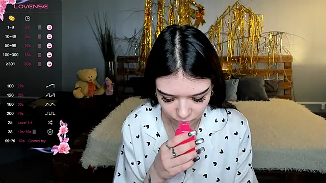 Snapshot of SweetyDeviliya chatting on February 16, 2025, 9:59 am SweetyDeviliya online show from February 16, 2025, 9:59 am