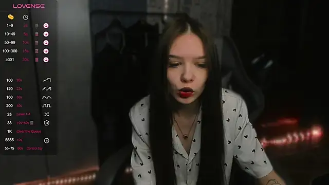 Snapshot of SweetyDeviliya chatting on October 14, 2025, 4:35 am SweetyDeviliya online show from October 14, 2025, 4:35 am