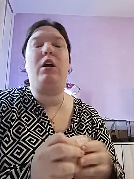CurvyMilf1992 online show from October 16, 2025, 7:31 am