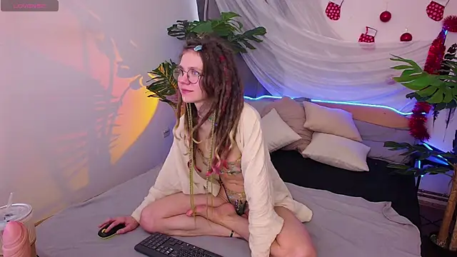 Rin Skylar online show from December 20, 2025, 7:59 am