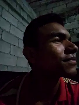 Reynold2608 online show from March 27, 2026, 2:06 am