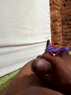 paugrande453 online show from November 11, 2025, 11:10 am