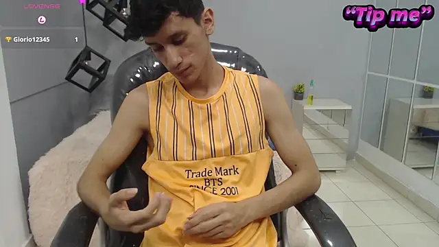 Snapshot of alan_ws chatting on January 7, 2025, 3:33 pm alan ws online show from January 7, 2025, 3:33 pm