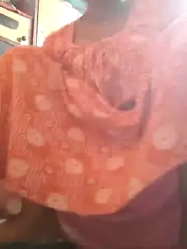 Snapshot of Priya_2222 chatting on December 17, 2024, 4:23 am Priya 2222 online show from December 17, 2024, 4:23 am