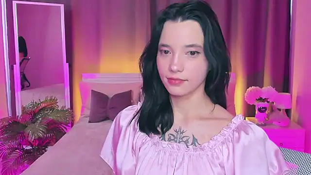 as1an girlfriend online show from March 18, 2025, 7:08 am