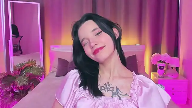 as1an girlfriend online show from March 18, 2025, 10:14 am