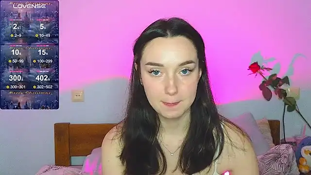 Snapshot of Wild_Sophie_ chatting on December 19, 2024, 7:51 pm Wild Sophie online show from December 19, 2024, 7:51 pm