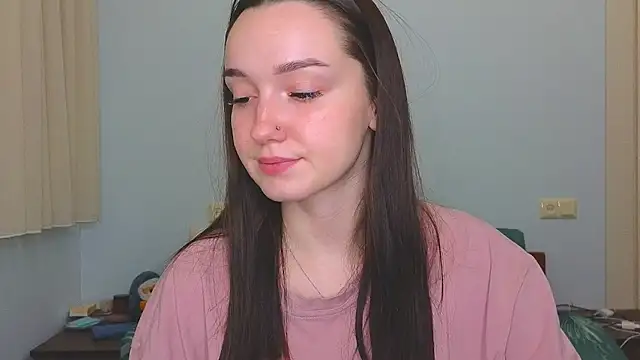 Snapshot of Wild_Sophie_ chatting on January 25, 2025, 8:21 pm Wild Sophie online show from January 25, 2025, 8:21 pm