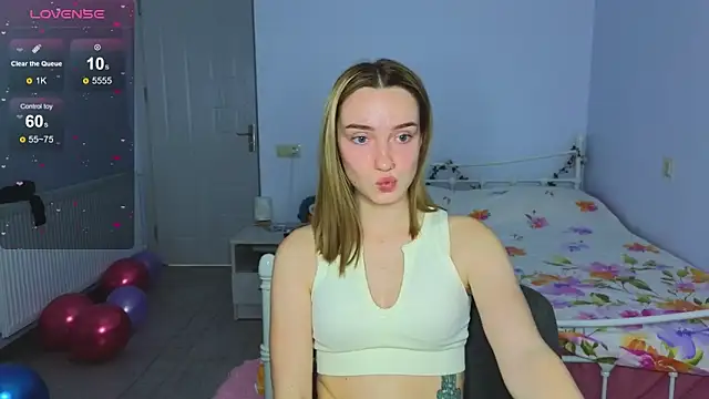 Snapshot of Wild_Sophie_ chatting on November 27, 2025, 3:47 pm Wild Sophie online show from November 27, 2025, 3:47 pm