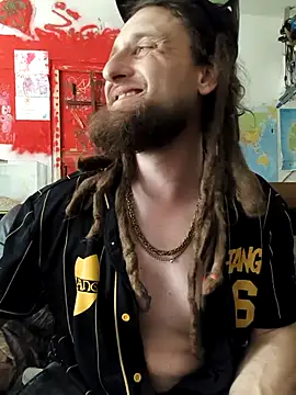 Snapshot of Ozomitro chatting on March 14, 2026, 12:32 pm Ozomitro online show from March 14, 2026, 12:32 pm