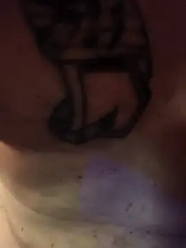 Snapshot of Ozomitro chatting on March 28, 2026, 11:37 pm Ozomitro online show from March 28, 2026, 11:37 pm