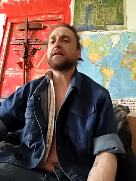 Snapshot of Ozomitro chatting on April 13, 2026, 12:32 pm Ozomitro online show from April 13, 2026, 12:32 pm