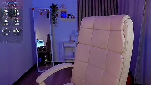 Snapshot of margeriTirell chatting on November 6, 2025, 2:45 am margeriTirell online show from November 6, 2025, 2:45 am