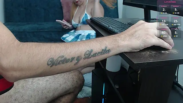 sophia frank online show from October 1, 2025, 1:17 pm