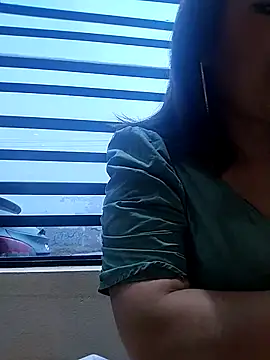 Alysson-- online show from March 19, 2025, 12:23 pm