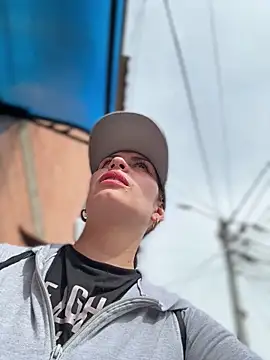 Alysson-- online show from April 8, 2026, 1:55 pm