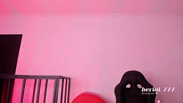 AmberiniHoffman online show from July 10, 2026, 12:08 pm