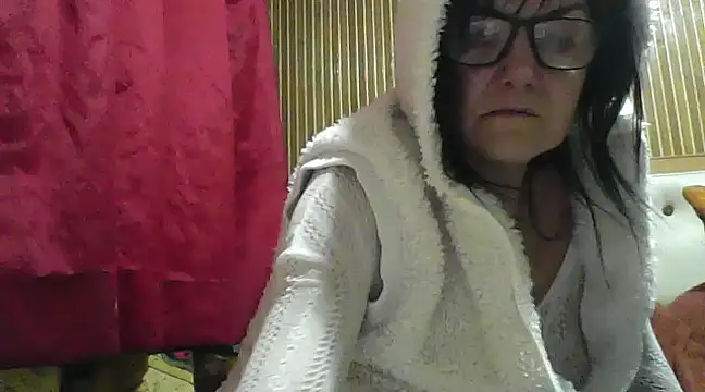 AlanaLaDream online show from February 8, 2025, 6:12 pm