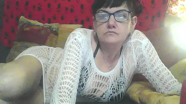 AlanaLaDream online show from July 17, 2026, 1:51 pm