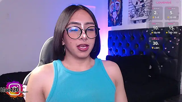 Snapshot of Skyler__blue4 chatting on October 9, 2025, 12:52 am Skyler  blue4 online show from October 9, 2025, 12:52 am