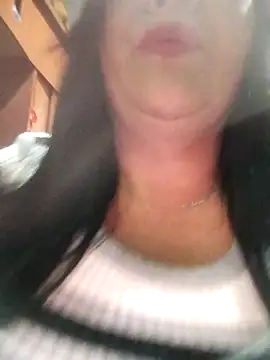 Snapshot of sara_pineros chatting on October 11, 2025, 9:24 pm sara pineros online show from October 11, 2025, 9:24 pm