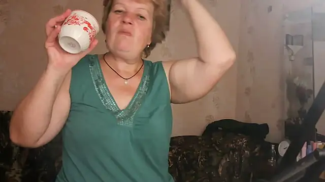 Ettie Tonia online show from October 10, 2025, 11:09 am