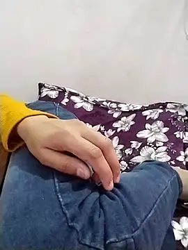 Cute-Ridhima online show from February 1, 2026, 7:18 am