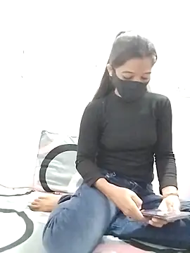 Cute-Ridhima online show from February 25, 2026, 4:44 am