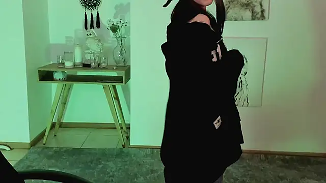 Elainebeness online show from March 15, 2025, 10:11 pm