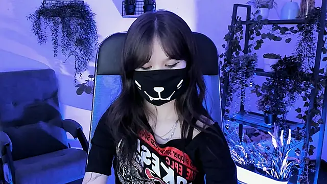 Snapshot of Elainebeness chatting on April 2, 2026, 4:26 pm Elainebeness online show from April 2, 2026, 4:26 pm