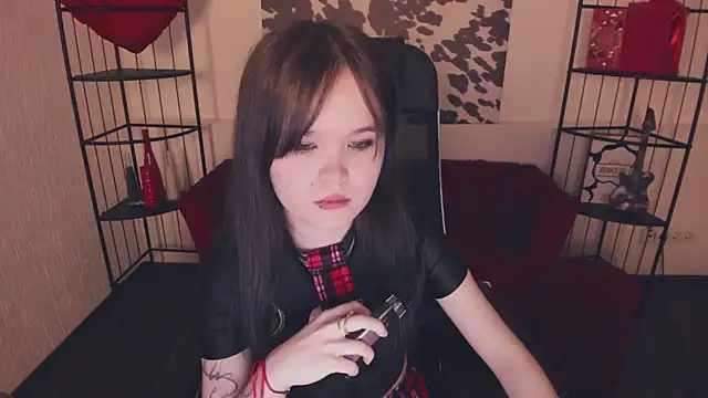 Snapshot of Elainebeness chatting on April 7, 2026, 7:47 pm Elainebeness online show from April 7, 2026, 7:47 pm