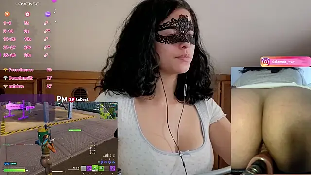 salomea r online show from April 18, 2026, 7:58 pm