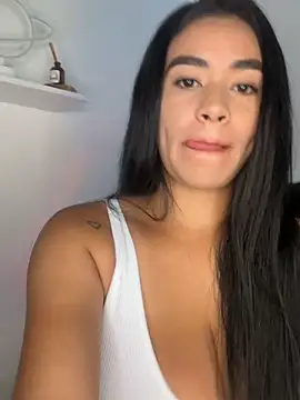 kristynmassey online show from April 7, 2026, 8:09 pm