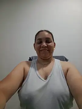MirandaSoto online show from June 1, 2026, 3:41 am