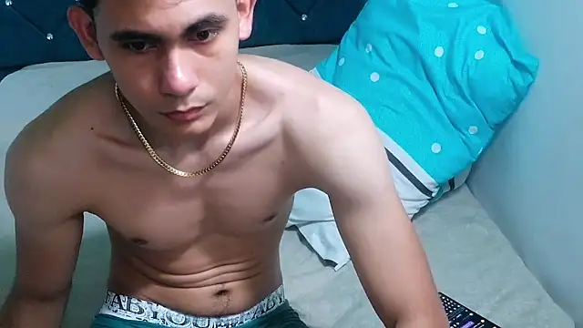 Snapshot of alexispaez457062 chatting on December 30, 2024, 12:43 am alexispaez457062 online show from December 30, 2024, 12:43 am