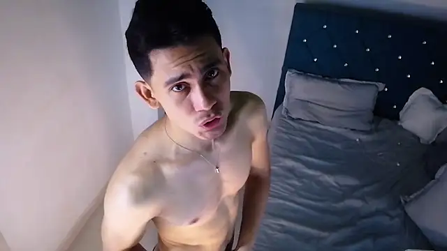 Snapshot of alexispaez457062 chatting on November 1, 2025, 12:45 am alexispaez457062 online show from November 1, 2025, 12:45 am