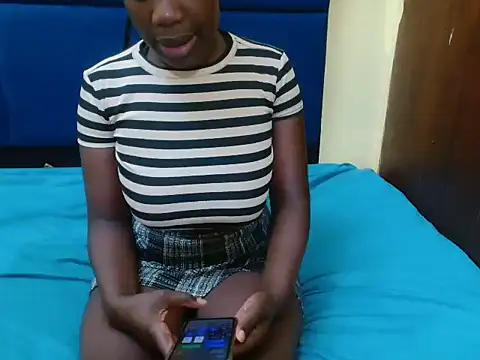 MilkyTitties online show from February 25, 2026, 8:35 am