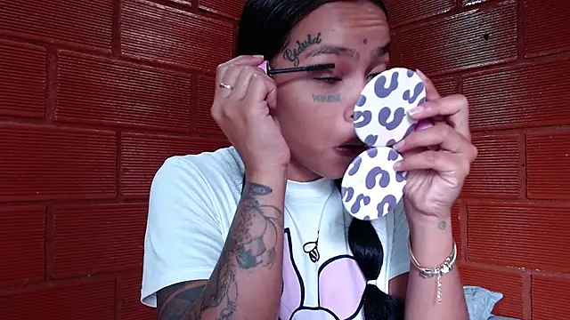 Snapshot of Priyalakshmi_ chatting on March 4, 2025, 2:10 pm Priyalakshmi  online show from March 4, 2025, 2:10 pm